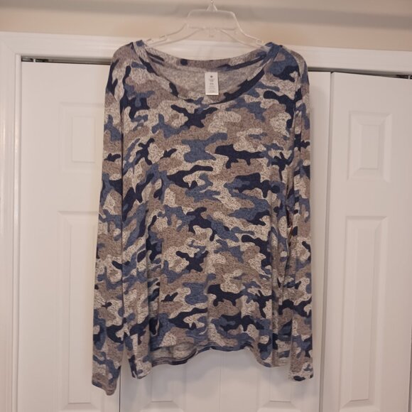 Member's Mark Tops - 3/$18 or 5/$25 Member's Mark Gray/Blue Long Sleeve Top Size XXL